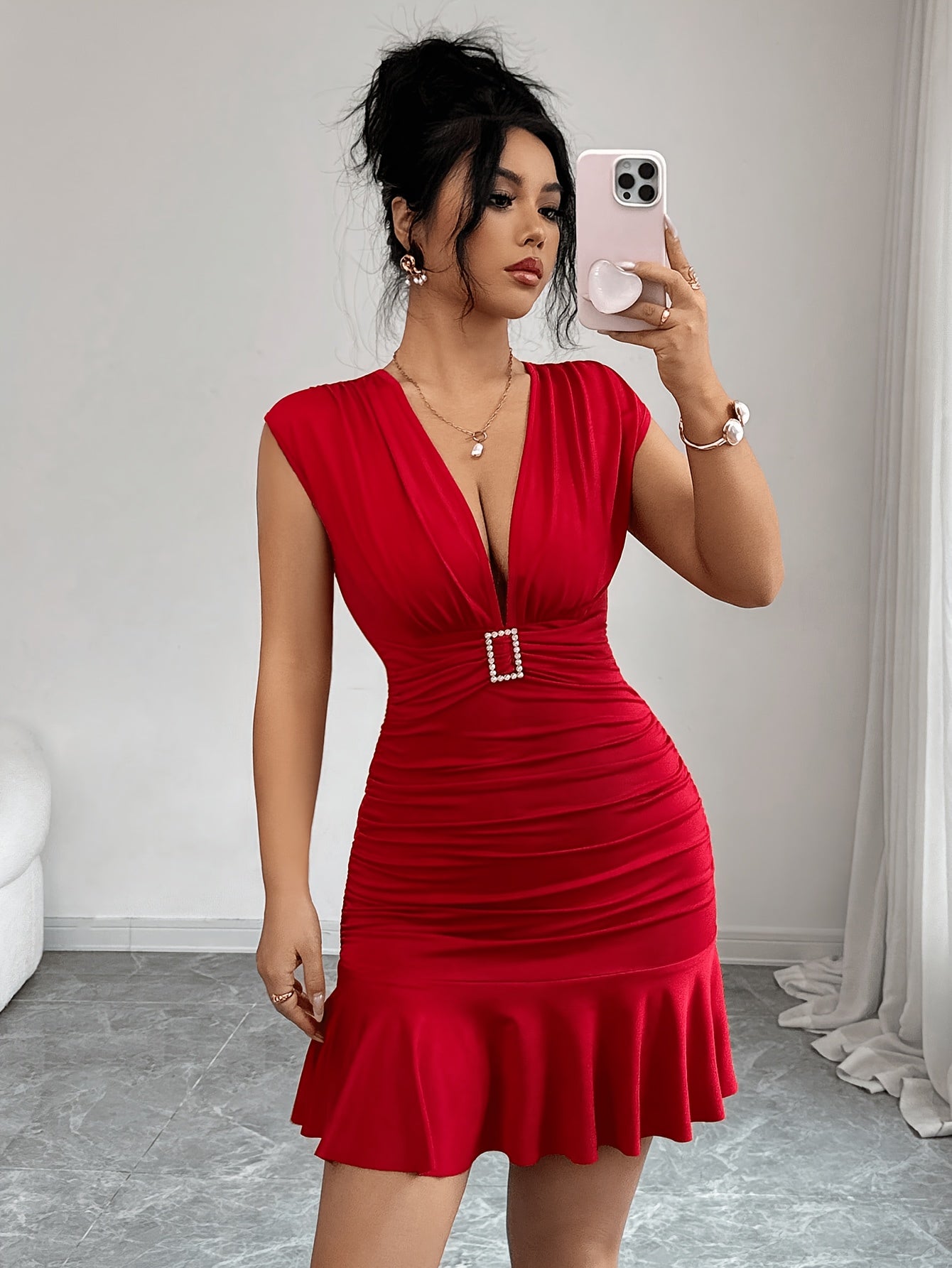 Elegant Solid Colour V-Neck Ruched Design Waist-Cinching Short Dress